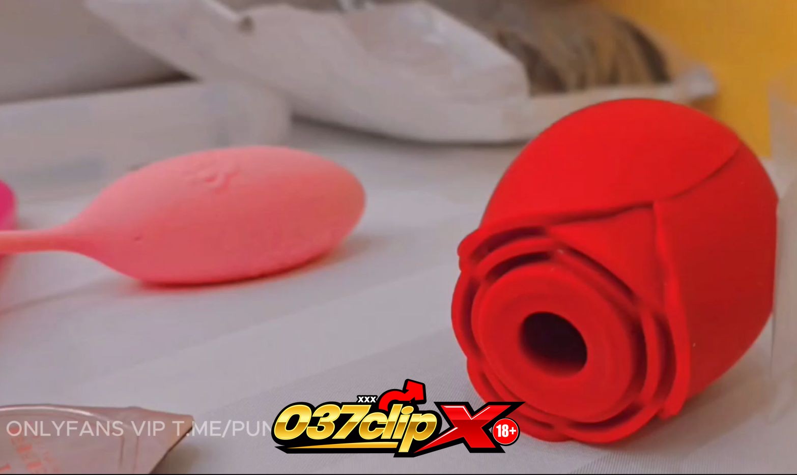 คลิปหลุด โอนลี่แฟน pittyswg พิตตี้ ทนเงี่ยนไม่ไหว สวิงกิ้ง หญิง2ชาย1 แหวกหีเสียบรัวๆ กระแทกไม่ยั้ง นมใหญ่น่าเย็ด นิ้วแหย่หีน้ำเงี่ยนเยิ้ม เห็นแล้วพาเงี่ยน